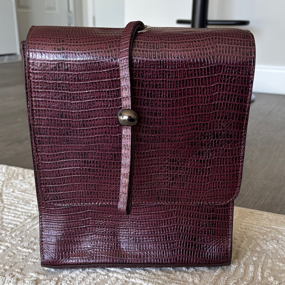 Elegant Brown Leather Bag